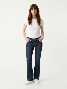 Women's Vexy Straight-Leg Jeans